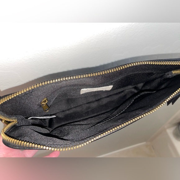 Target’s Universal Thread’s Crossbody Purse - Picture 4 of 4